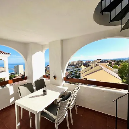 Penthouse Mit Private Dachterrasse Und Blick Auf Meer, Berge ,hafen Apartment Estepona