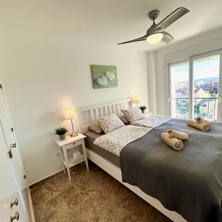Apartment Penthouse Mit Private Dachterrasse Und Blick Auf Meer, Berge ,hafen *
