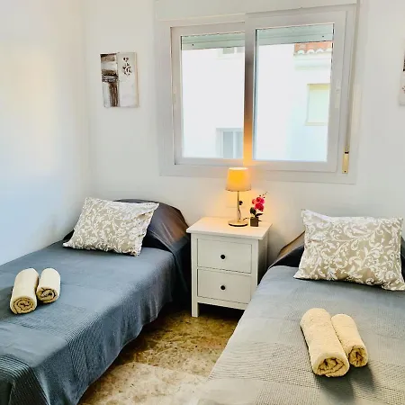 Appartement Penthouse Mit Private Dachterrasse Und Blick Auf Meer, Berge ,hafen